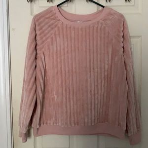 No Boundaries sweatshirt, size L/G (11-13), pink.